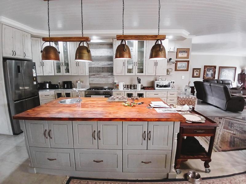 3 Bedroom Property for Sale in Stilbaai Wes Western Cape